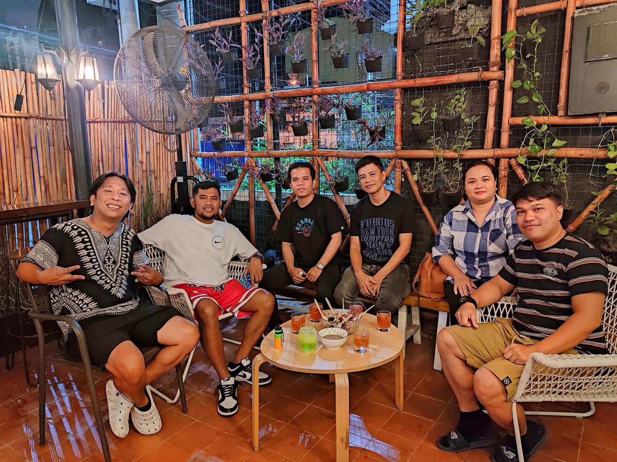 Abraham Manila Hostel Makati City Bagian luar foto